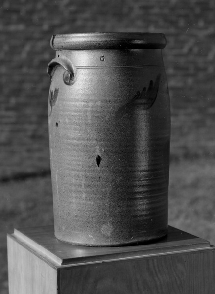 Family owned cobalt decorated jar c 1970. Burbage14.