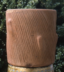 Unglazed earthenware flower pot. illus4.