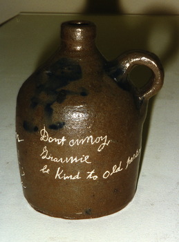 Opposite side of Osker Johnson jug. illus8si.